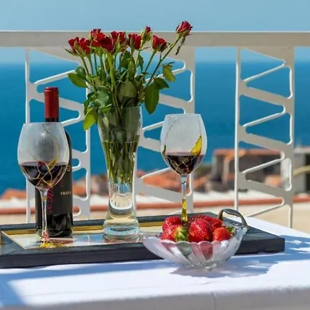 Lora - One-bedroom With Terrace Apartmán *