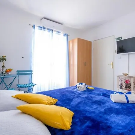 Lora - One-bedroom With Terrace * Ragusa